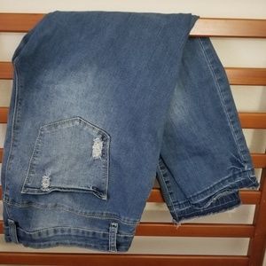 Royalty for me Jean's. Size 16w. Ankle crop skinny